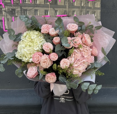 Авторский букет №14 - Доставка цветов в Екатеринбурге