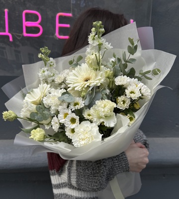 Авторский букет №15 - Доставка цветов в Екатеринбурге
