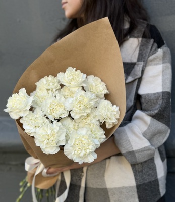 Моно из белоснежных диантусов  - Доставка цветов в Екатеринбурге