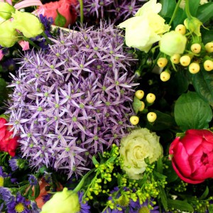 Роскошно - не значит дорого! - Доставка цветов в Екатеринбурге