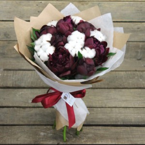 Разнообразие пионов растет - Доставка цветов в Екатеринбурге