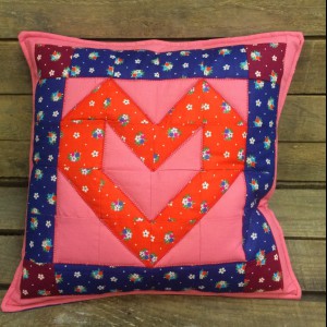 Декоративные подушки в технике пэчворк - отличные подарки! - Доставка цветов в Екатеринбурге